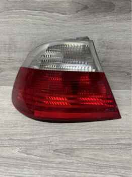 Фонарь задний левый BMW E46 СЕДАН/УНИВЕРСАЛ (98-01г) (01-03г) Фонарь задний левый BMW E46 СЕДАН/УНИВЕРСАЛ (98-01г) (01-03г)