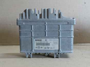 Блок управления ДВС VW PASSAT B4 (93-96г) Блок управления ДВС VW PASSAT B4 (93-96г)