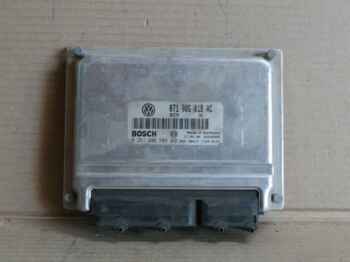 Блок управления ДВС VW PASSAT B5 (96-00г) Блок управления ДВС VW PASSAT B5 (96-00г)